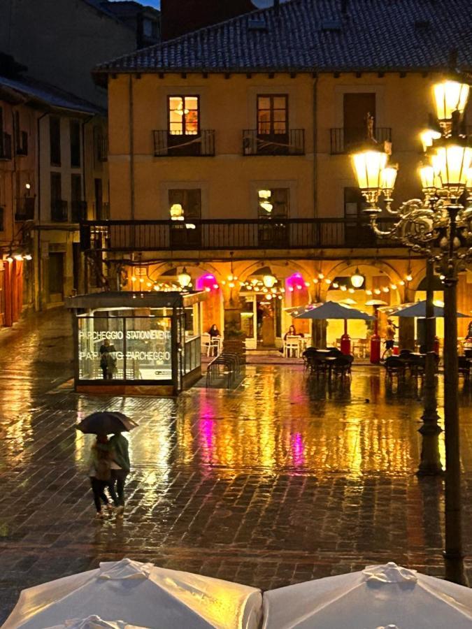 Plaza Mayor Leon - Bohemia Exteriér fotografie